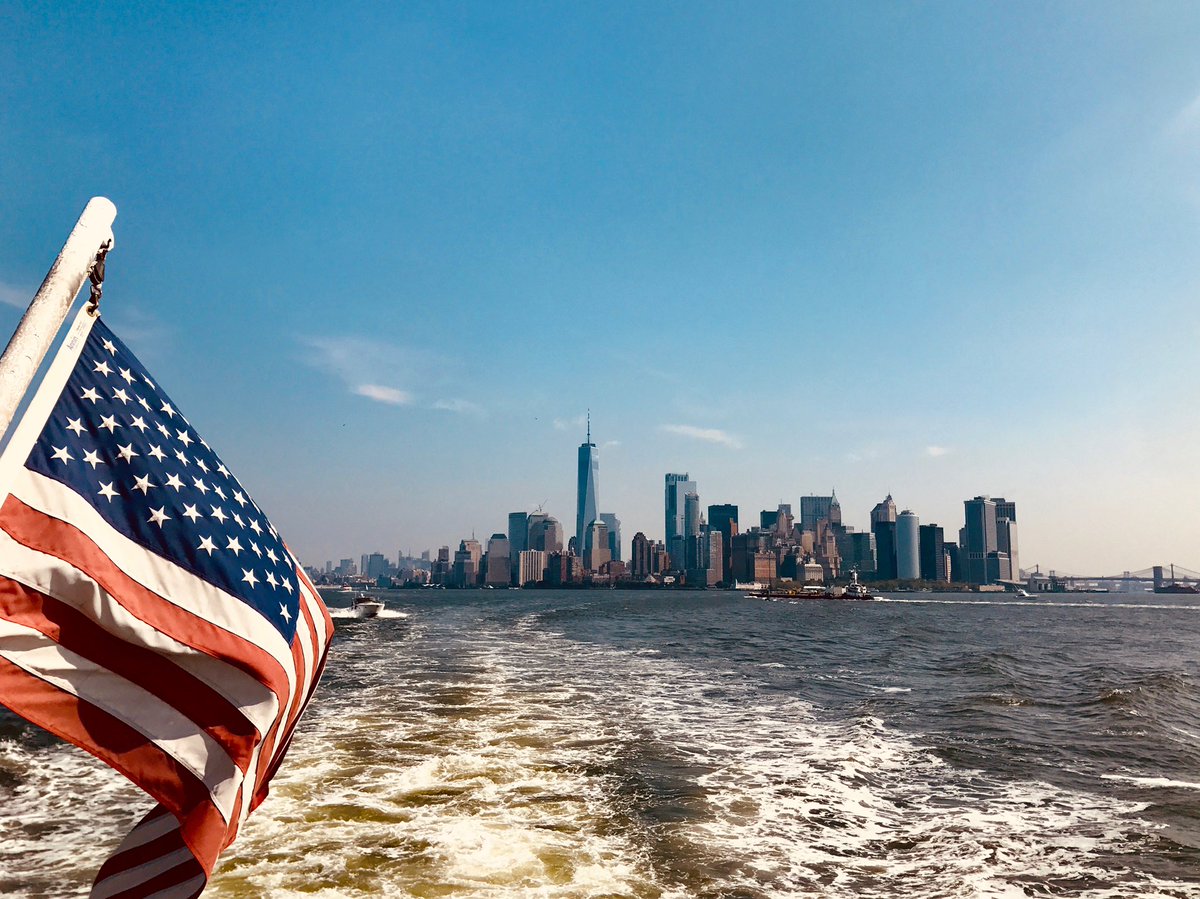 wanderingexp's tweet photo. Enjoying this Sunday afternoon, daydreaming about being back home. The hustle &amp; bustle, so much life, and so many places to explore
#Waves #NewYork #NYC #NewYorkCity #Hometown #Murica #WanderingExplorer #TakeMeBack #GoDaddy #GoDaddyTribe #Blogger https://t.co/jbuZ1yCmfy