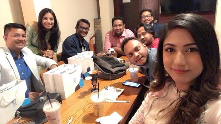 AlorLive's tweet photo. Amazing people 💕 amazing team 👌🏻 #CloseupKacheAsharGolpo2019 https://t.co/l63piAO1Uh