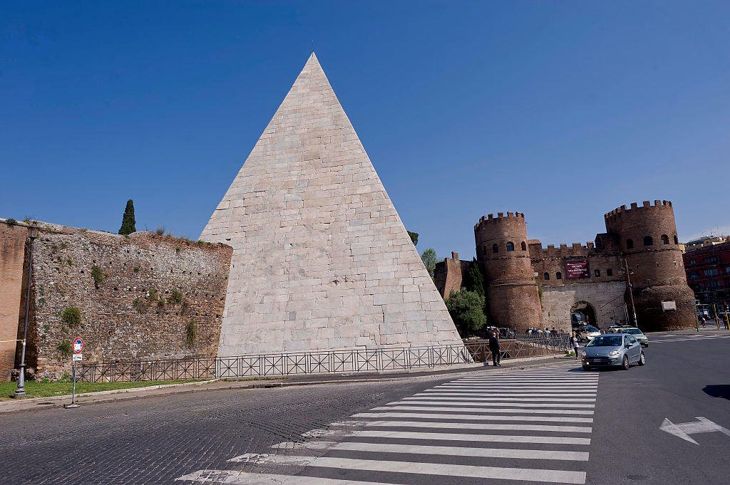 RT @LPtravelnews Explore inside Rome's only ancient Egyptian pyramid for one day only lptravel.to/fQxNIm