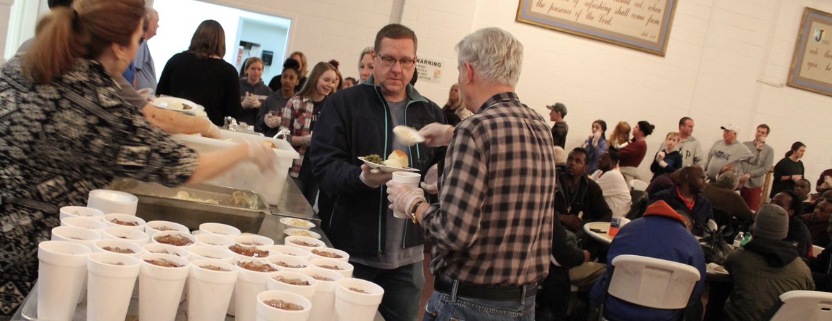 LMSSingers's tweet photo. LMS Choir was glad to serve the men at the Memphis Mission this evening. Thanks to all who came out and served. #serve #teamdcs #lmspatriots #lmspats https://t.co/xtN776tc0g https://t.co/vEur8BmShE