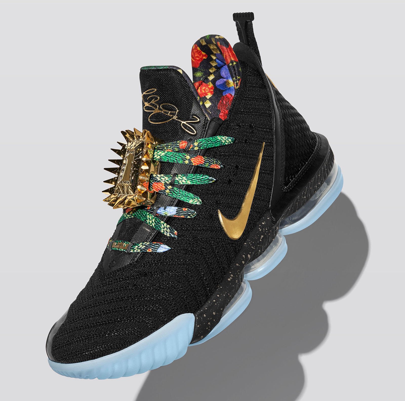 Lebron king throne clearance