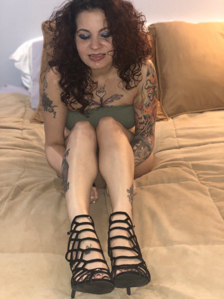 TheBKtickler's tweet photo. NEW VIDEO ALERT! Purchase the new foot tickling video starring the amazing @GinarysKinkAd available now from my @clips4sale store.
.
https://t.co/jukDGl1uci
.
#tickling #tickletorture #footfetish #foottickling #ginary #ticklefetish https://t.co/6ZOB30PL1A