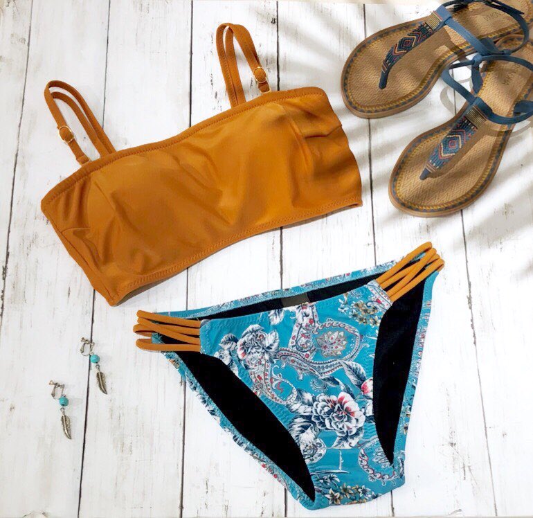 Peak Pine 梅田opa店 更紗柄幅広バンドゥビキニ サラシを巻いているような 長い丈感のブラが特徴 ショルダータイプなのでマリンスポーツを 楽しまれる予定の方にも 大阪 梅田 梅田opa Peakpine Peakpine 水着 年間 水着 シマー