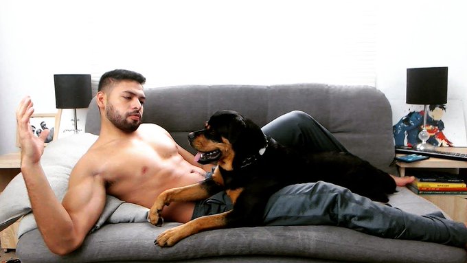 Who else wanna be between my legs? LOL !!! Come join me at https://t.co/ZiADsOw6Ny
#hairy #colombian