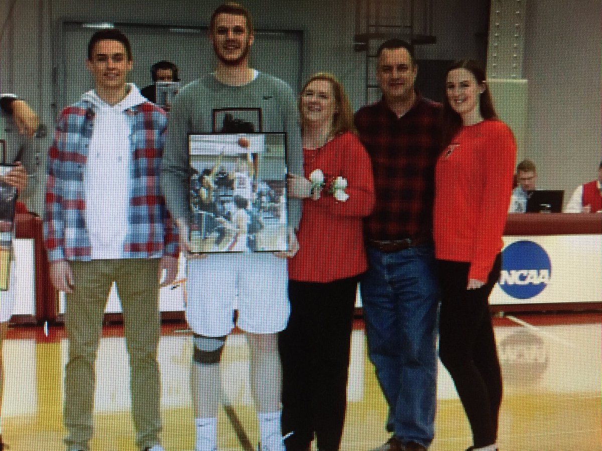 lebocoach's tweet photo. Congratulations to Patrick Ehland on a wonderful career at CMU!  As proud of him off the court as I am on.  Great accomplishment and even greater future! https://t.co/zJqYBxsOJ3