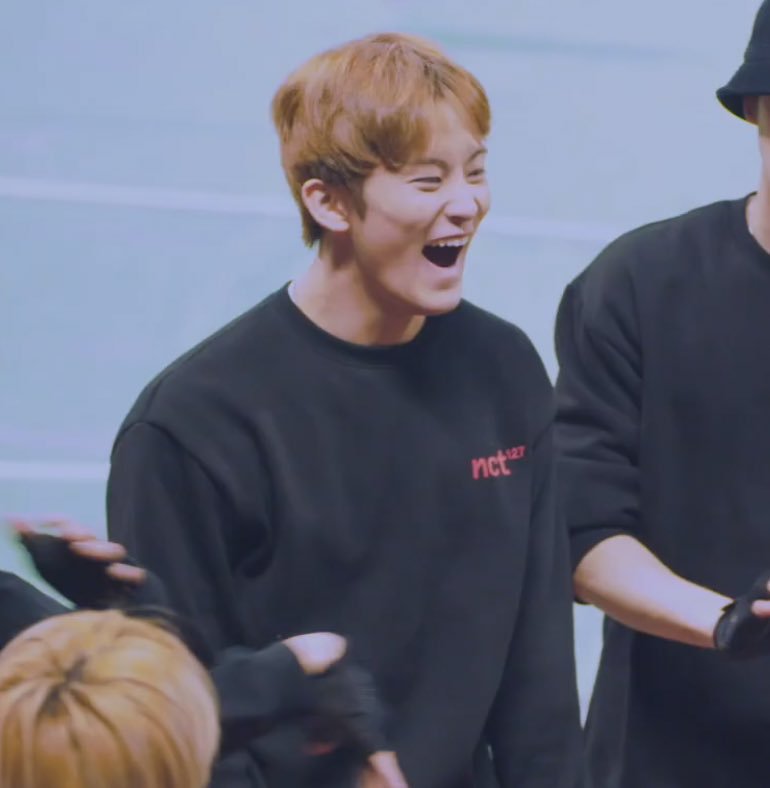 _MarkLee99_'s tweet photo. The cutest baby lion 🦁❤ https://t.co/ymtBNkWbrI