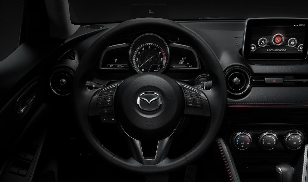 MazdaOficial's tweet photo. Un #FanMazda sabe qué modelo es con solo ver sus features. ¿Aceptas el reto? https://t.co/Re8LInvtSF