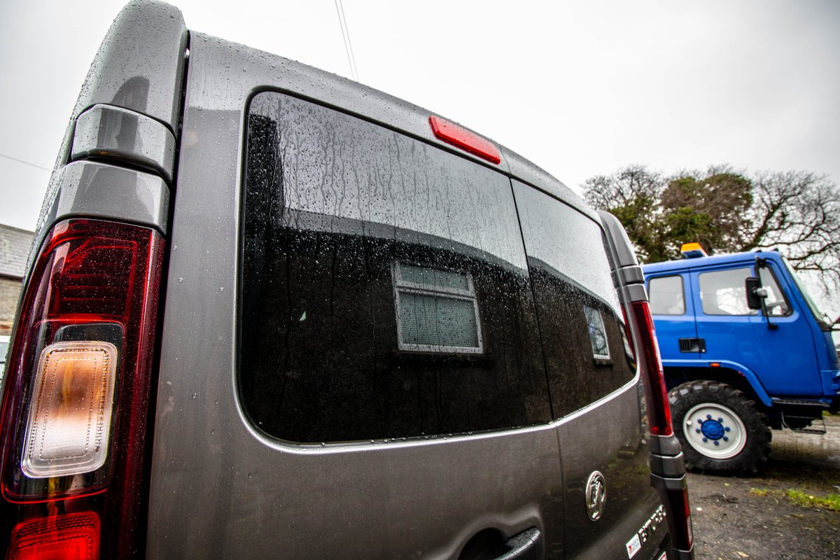 VanLineNI's tweet photo. Vauxhall Vivaro for Charles Hurst Vauxhall fitted with our CNC cut Hi-Grade plyline kit with our grey Riga Heksa birch flooring.  Two windows where installed to the back doors and a window to the bulkhead.

Photo gallery - https://t.co/XXS1AS55Kq

#vauxhall #opel #vivaro #plyline https://t.co/5kNiTr2Lxa