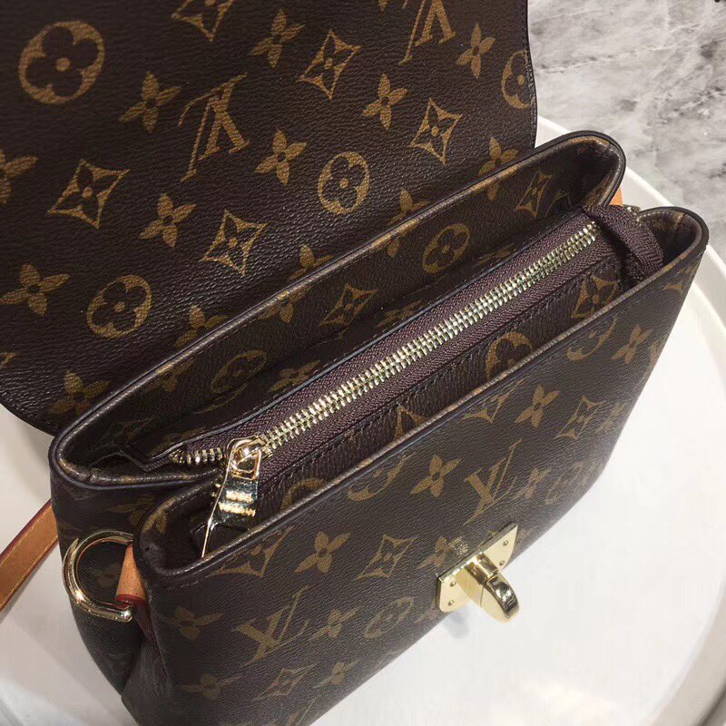 Handbag premium 1:1 kualiti setanding butik, tahan lasak &amp; yang pastinya harga murah 💯 mampu milik. Handbag inc paperbag, dustbag, official receipt semua dapat ( mcm beli dekat butik )

Follow Instagram 
@_brandedhandbagmurah_
@_brandedhandbagmurah_
@_brandedhandbagmurah_