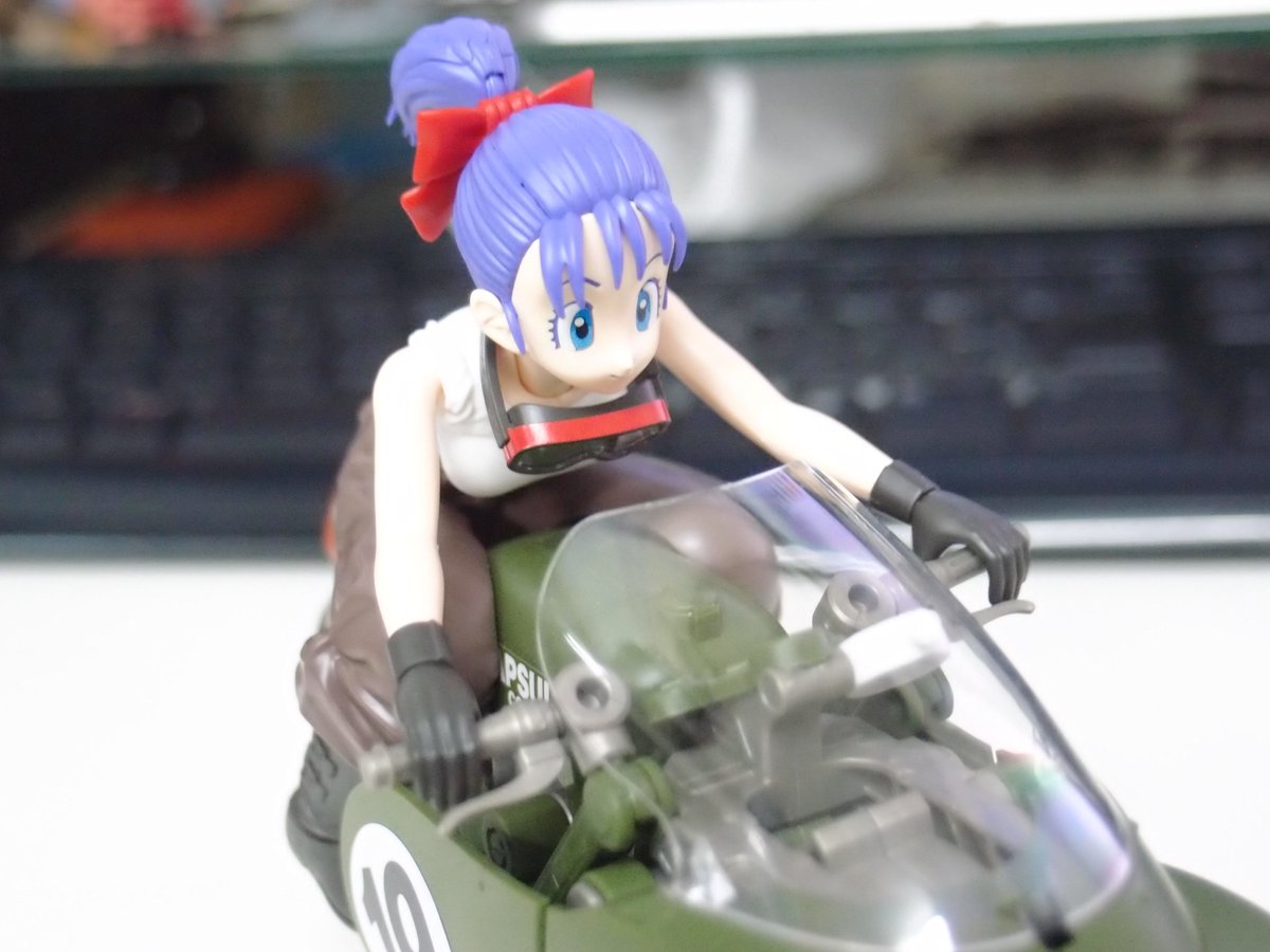 ケンビル ガンプラ フィギュアライズメカニクス ドラゴンボール ブルマの可変式no 19バイク パチ組みでこのクオリティは凄い おまけに可変機能付き ケンビル ガンプラ フィギュアライズメカニクス ドラゴンボール ブルマの可変式no 19バイク パチ組みでこのクオリティは凄い おまけに可変機能付き