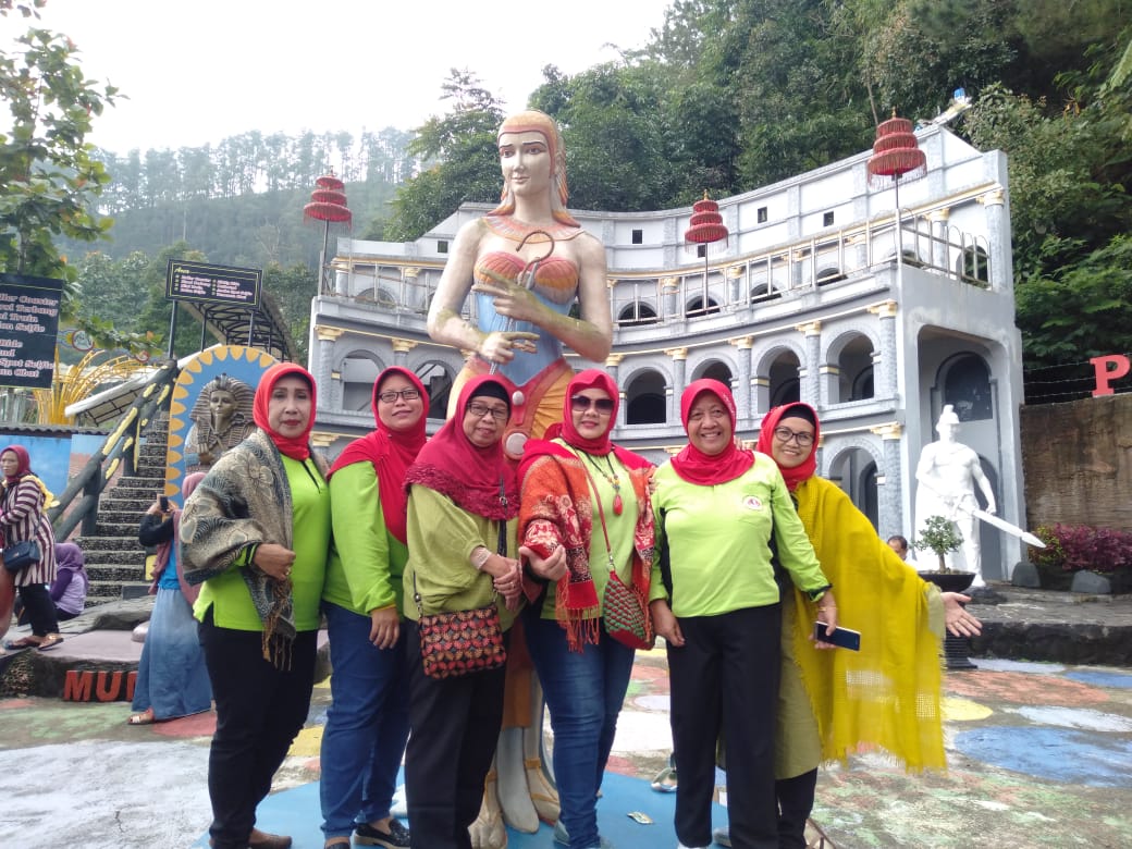 RSJD_Amino's tweet image. Klub  Jantung Sehat RSJD Dr. Amino Gondohutomo Provinsi Jawa Tengah  mengadakan kegiatan refreshing bersama di Bukit Sekipan Tawangmangu,  Karanganyar. (17/02/2019)
 #HospitalWithoutWall
 #PKRS Rsjd Amino
 #Promosi dan Pemberdayaan Masyarakat Tahun 2019