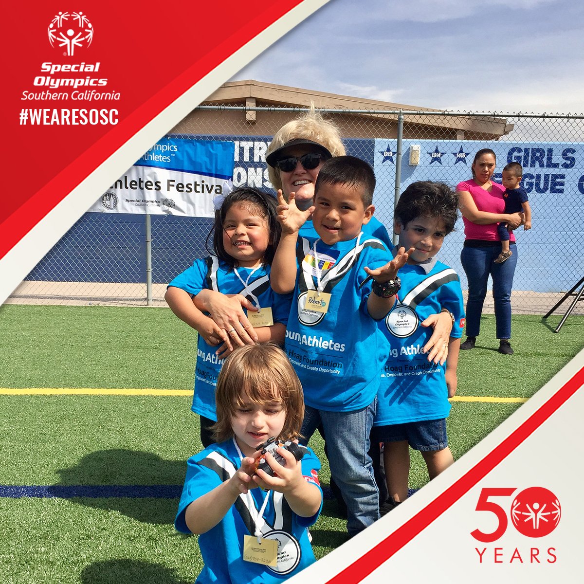 SOSoCal's tweet photo. The #YoungAthletes at SOSC give a big thanks to the Larry &amp; Helen Hoag Foundation for their continued support &amp; help in empowering our youth. THANK YOU! 👦👧
- - -
#HoagFoundation #ThankYou #SpecialOlympics https://t.co/NNuyB4p55j