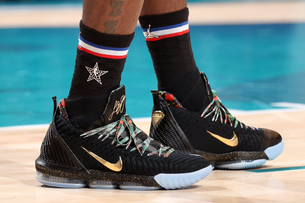 lebron 17 watch the throne