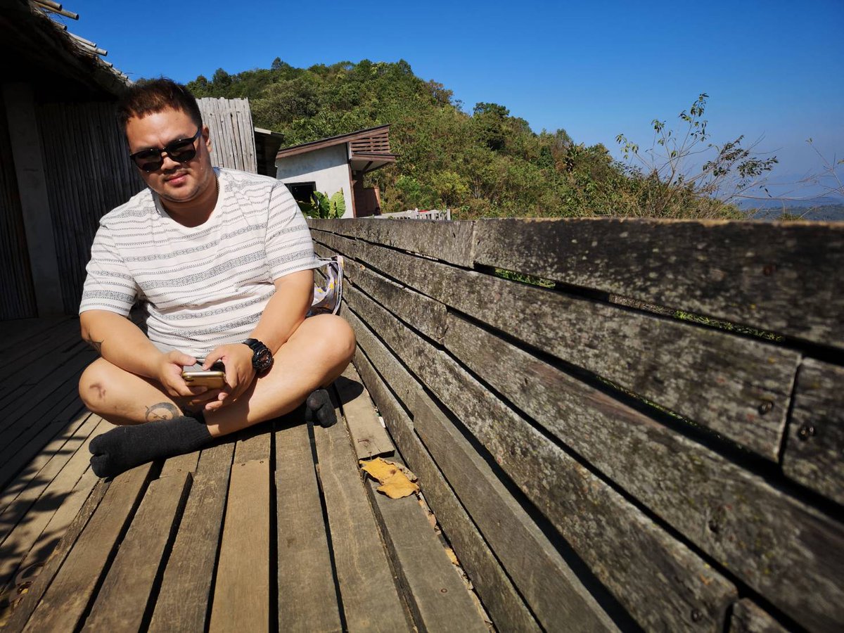 print1990's tweet image. บางทีมันก็เบื่อนะที่พยามเป็นคนดี