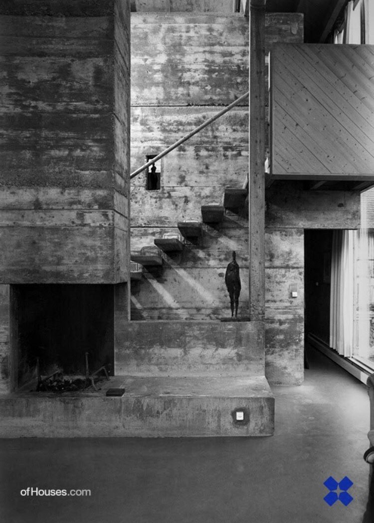 A year later he moved back home to Switzerland, and that’s when things started getting pretty wild—this is the 1964 House for Sculptor Peter Hächler, in Lenzburg, Switzerland (photos via  @OfHouses)