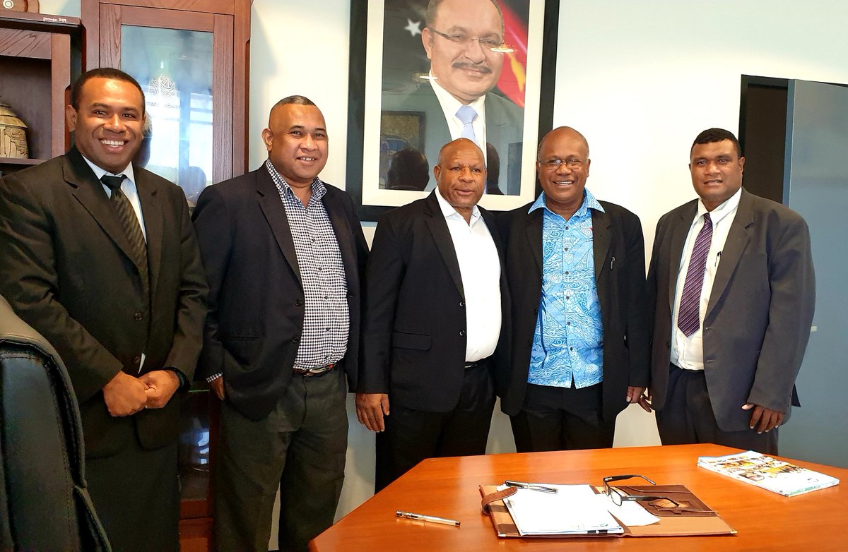 rnayacalevu's tweet photo. @MSGSECR DG @amena_yauvoli, @kiristopah and I met with PNG'sπ΅π¬ Chief Secretary and his team to brief him on the work of the Secretariat. The Chief Sec affirmed PNG's appreciation of the work of the DG and the MSG and PNG's support to the MSG. We then visited the #APECHaus. https://t.co/F1iUJgfXbO