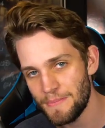 JCbackfire's tweet image. Do I actually look like @pewdiepie? People keep telling me I do but I don't see it.
