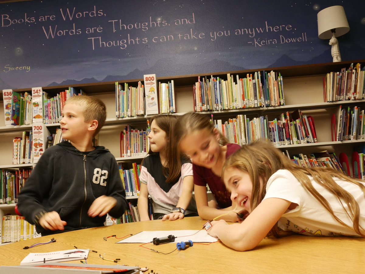 antipem's tweet image. From the center of Ghana to Arizona in the United States. We are learning that the experience is same regardless of where you are. #scienceset #ForEveryChild @Dext_Tech @susannapak @CCCC_9999 @UnescoGhana @UNICEFGhana