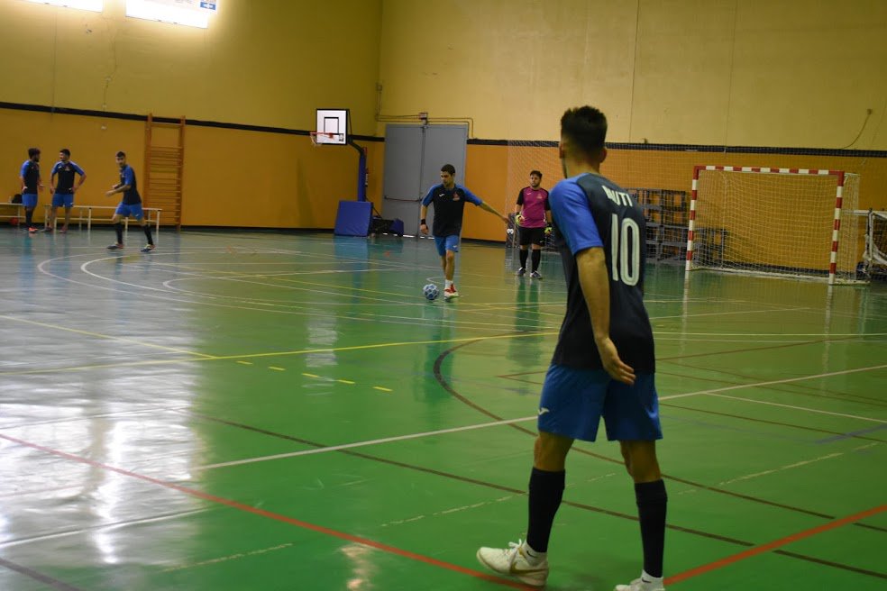 UniversoSevFS's tweet photo. 📷 FOTOS | Info y fotografías de la Jornada 13 de los JJDDMM 1ª Este: Universo Sevilla FS 7 - 1 @BayernFs. #VamosUniverso💙🔴 
https://t.co/YWaqVq1h6v https://t.co/ex8whwyuEX