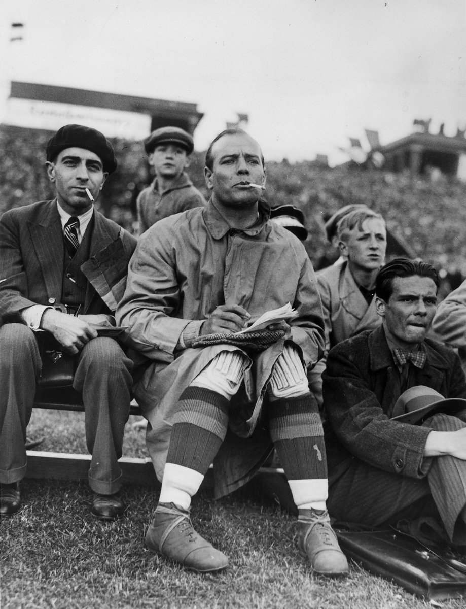 FOTOS HISTORICAS O CHULAS  DE FUTBOL - Página 5 Dzr7lJ5XgAA9Kfp