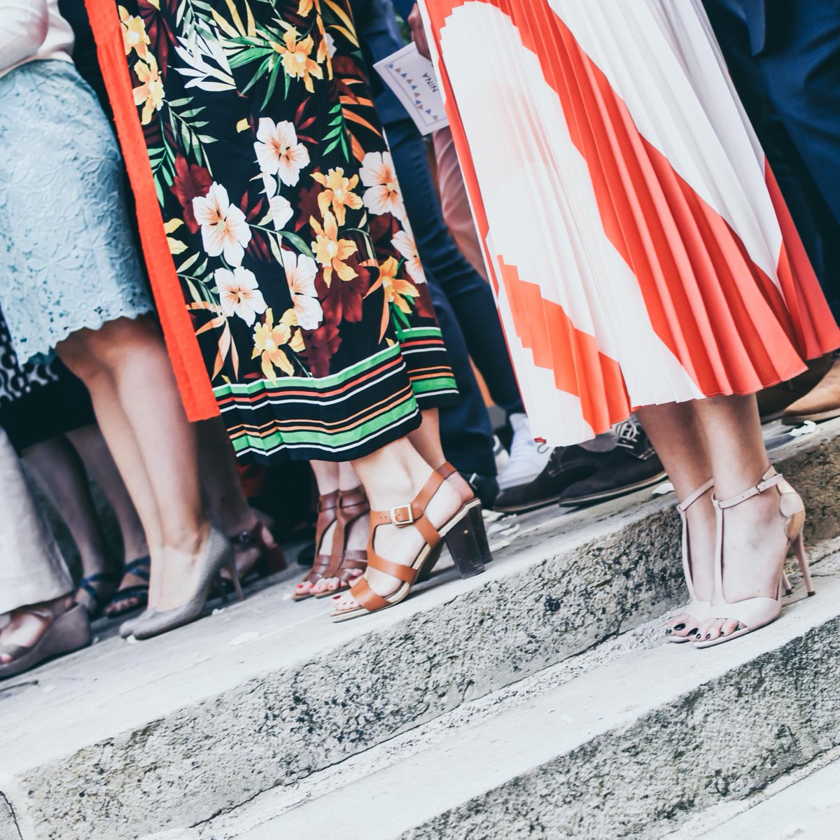 saldiprivati's tweet photo. Non devi vivere a Londra per essere chic come gli inglesi 🇬🇧
#fashionweek #london #fashion https://t.co/DLI8XOvJhU