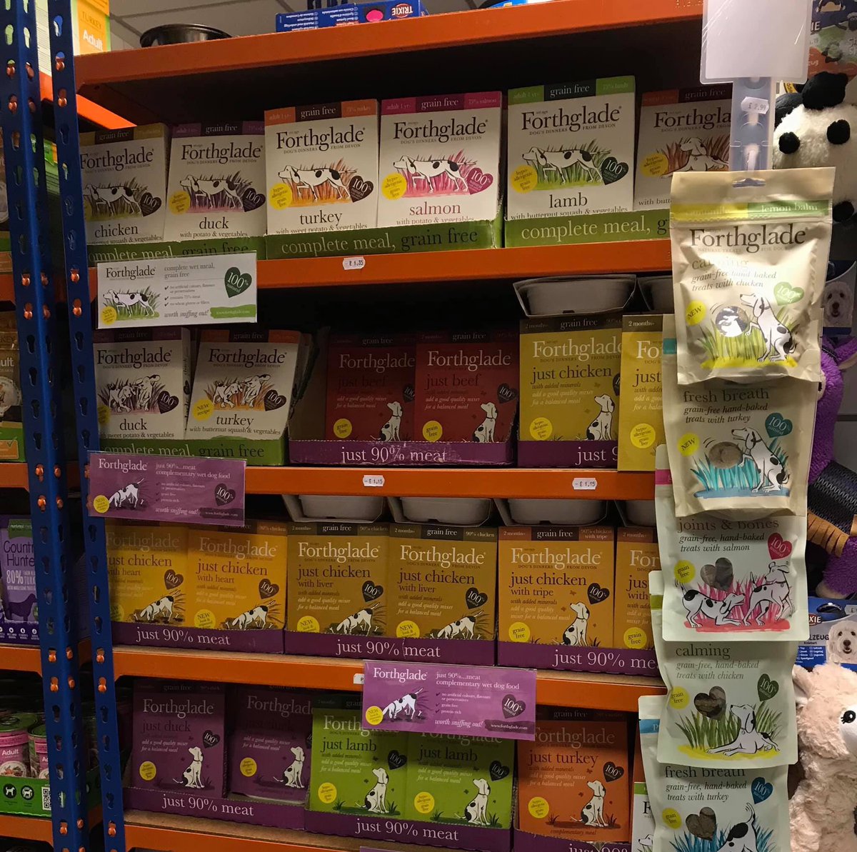 FidoandFelix_MK's tweet image. 🐶 Forthglade 🐶

We stock Forthglade ‘Just’ trays, grain free complete trays, and their natural treats!

We understand some shops have been unable to stock these products, we want to reassure you that we have plenty to go around!

#lovemk #miltonkeynes #forthglade #fidoandfelix