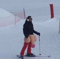 rmtrpstr's tweet photo. Spot ik daar effe mooi de #trainert van @vvgrijpskerk op de #piste π https://t.co/I4RmA78hnH