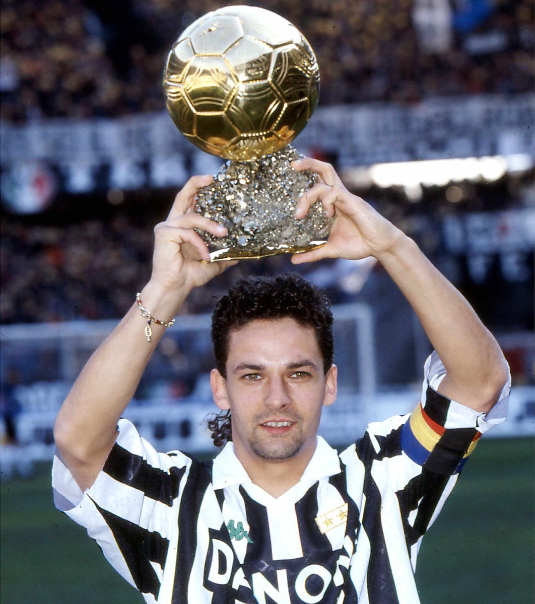 salpaladino's tweet photo. Il 10 che mi ha fatto innamorare del calcio e della Juve

Buon compleanno roby 

#Baggio52 https://t.co/vrdFLxh2iL