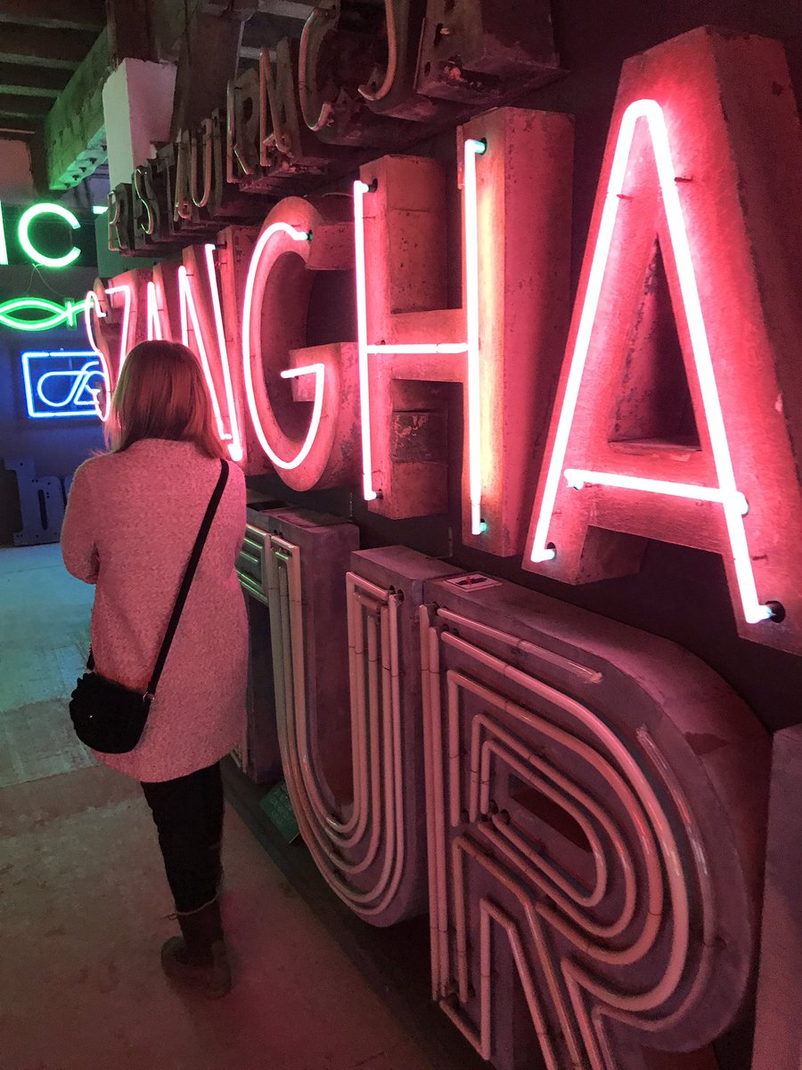 pyrra16's tweet photo. #neonmuseum #warsaw https://t.co/CV8IazWXSD