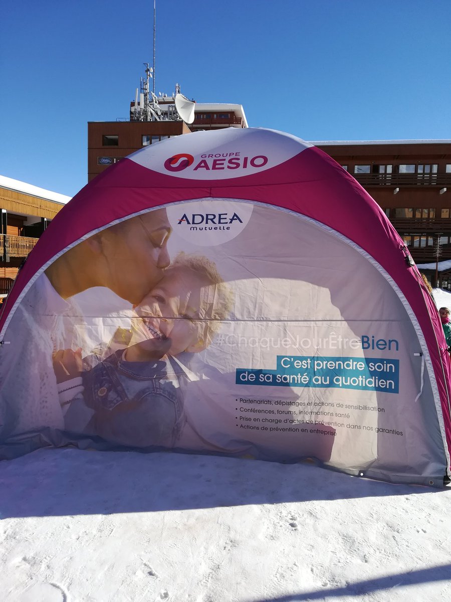 MarieUzel's tweet photo. #ChaqueJourEtreBien aujourd'hui à la Plagne action de prévention solaire pour les petits comme pour les plus grands 🏔️☀️ @ADREAmutuelle @GroupeAesio @apochon @AlainPASQUET73 @ColineBoudet @GustaveRoussy https://t.co/oYKilRDQSS