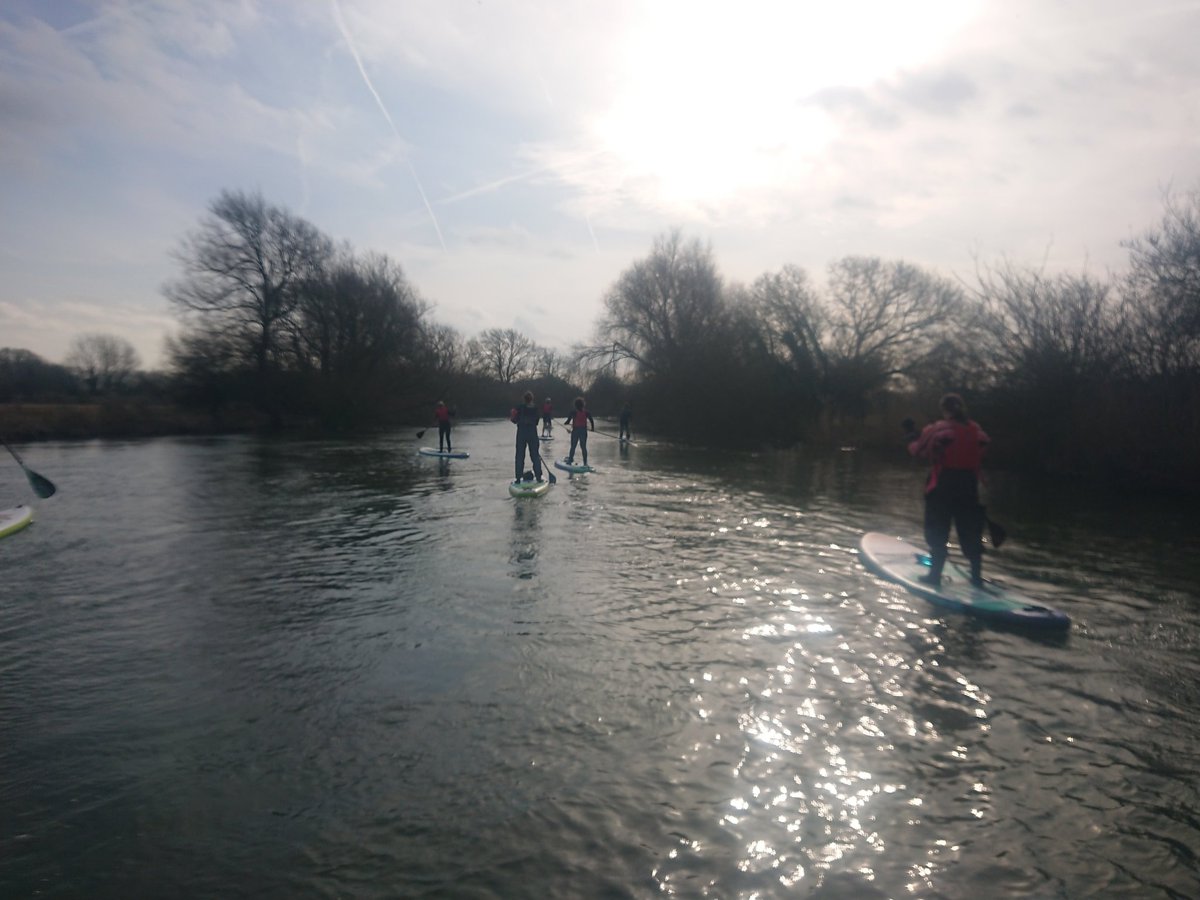 #winter paddling on the #thames in #oxford #oxfordsupclub are leading the way with all things #sup #paddleboarding #standuppaddling and #adventure in #oxfordshire <a href="/starboardsup/">Starboard SUP</a>uk @starboardsup @redpaddleco
