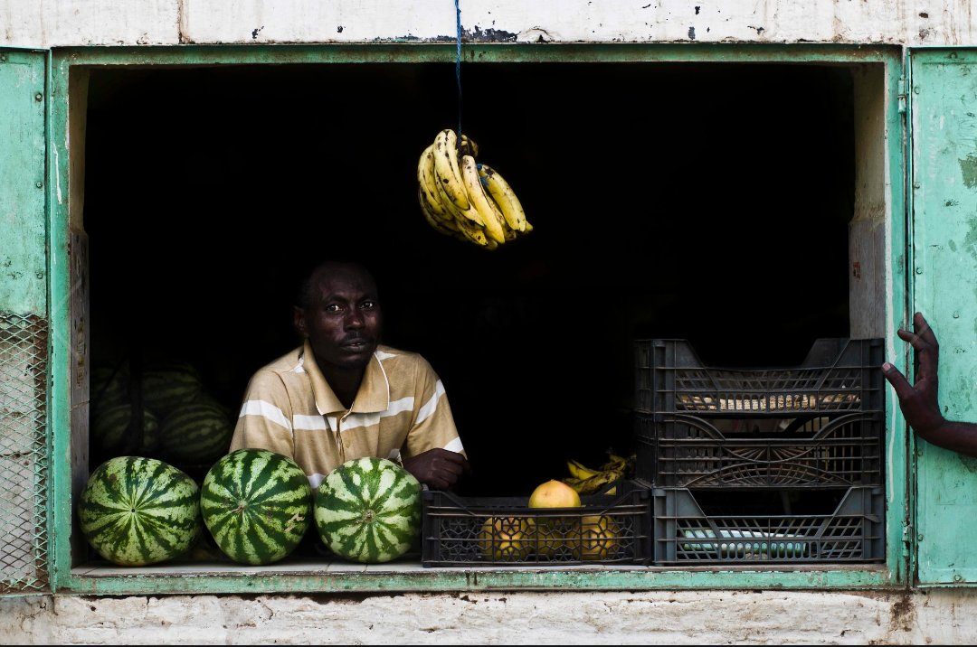 Street photography from Sudanese photographer Ola Alsheikh.