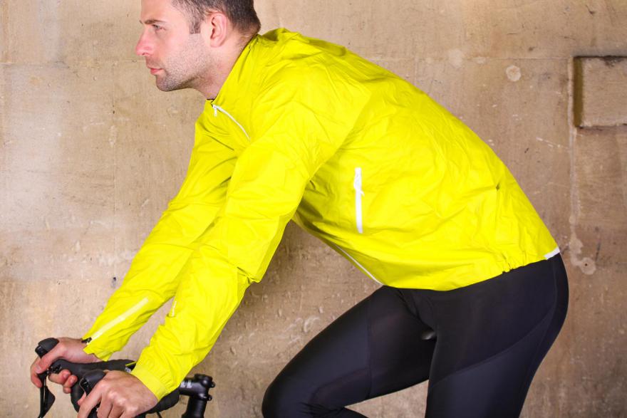 Review: 7mesh Rebellion Jacket - excellent lightweight waterproof, but it don't come cheap
#cycling road.cc/256393