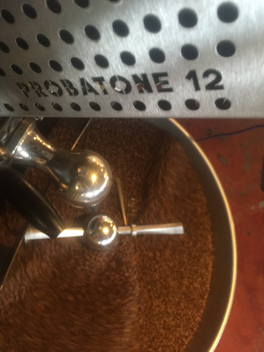 #coffeedaily #coffeeroastery #roasterycafe