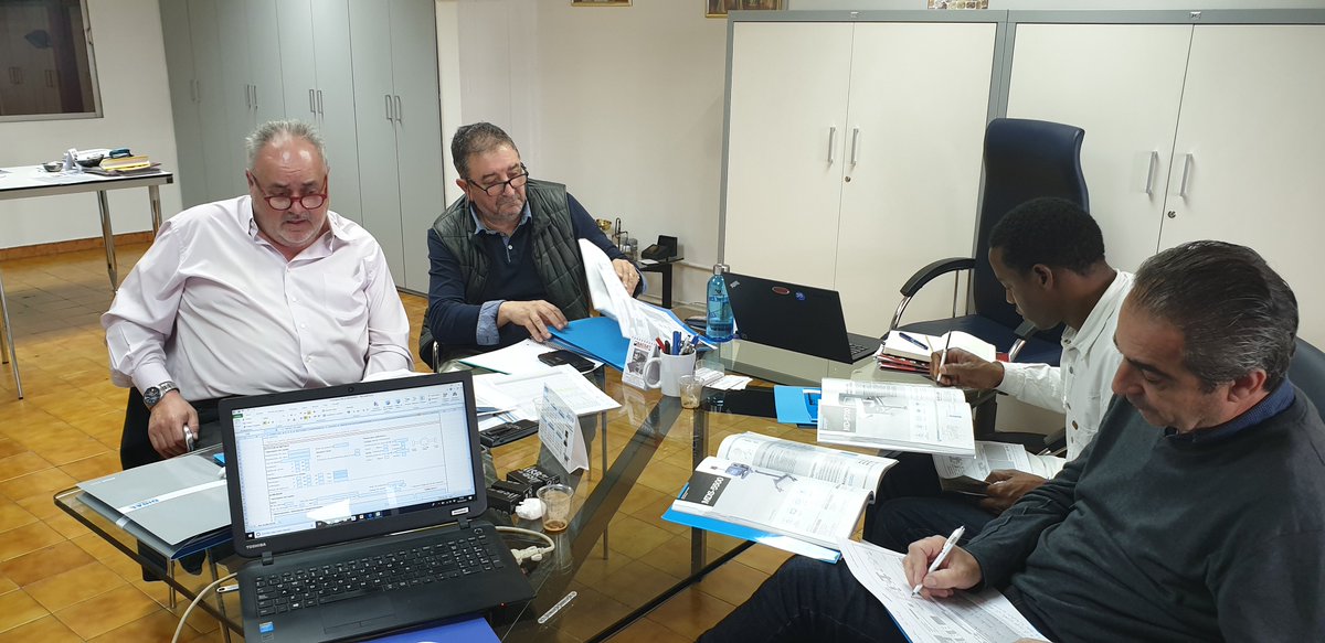BacsaCatalan's tweet photo. Formacion en Bacsa, de Pesaje y Etiquetaje, Controladoras de Peso y Detector de Metales
https://t.co/zAscil3F7d https://t.co/rwEZHLBFCC