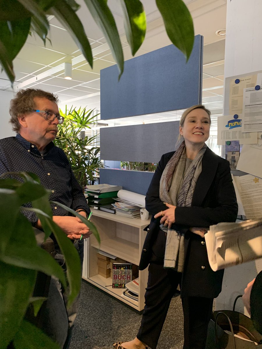 fried1974's tweet photo. Redaktionsbesuch von @clarissahaller bei den Nürnberger Nachrichten @NN_Online. Danke für die Einblicke in den neuen #Newsroom und die Diskussion mit der Redaktion. https://t.co/olE2mkuKIO