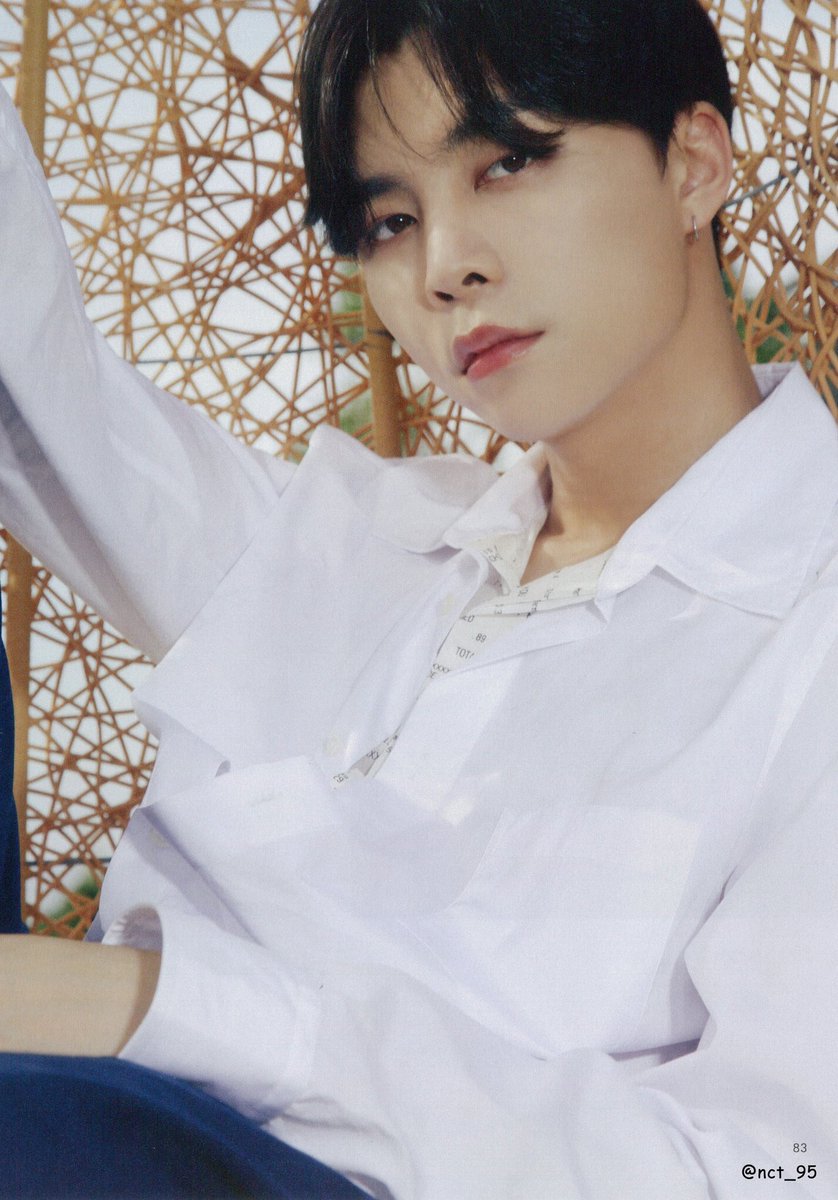 suhjohnnypic's tweet photo. [SCAN] NCT 127 Memorial Book 2018 Summer Special One Day #쟈니 #johnny 

©️nct_95 https://t.co/XfMSosaRR2