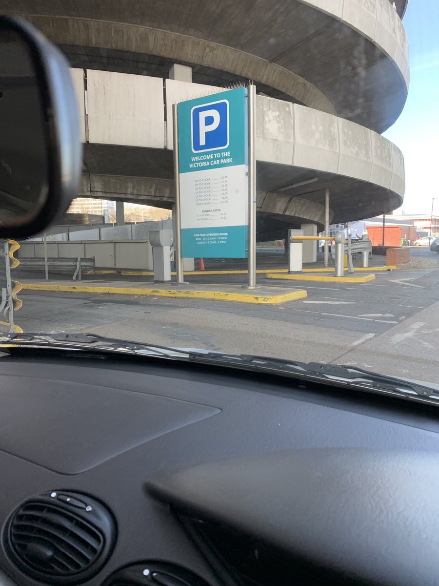 Can’t park for less than 2hrs in #Southend? Simply not true...
#VictoriaShoppingCentre #1hrorless #3000spaces