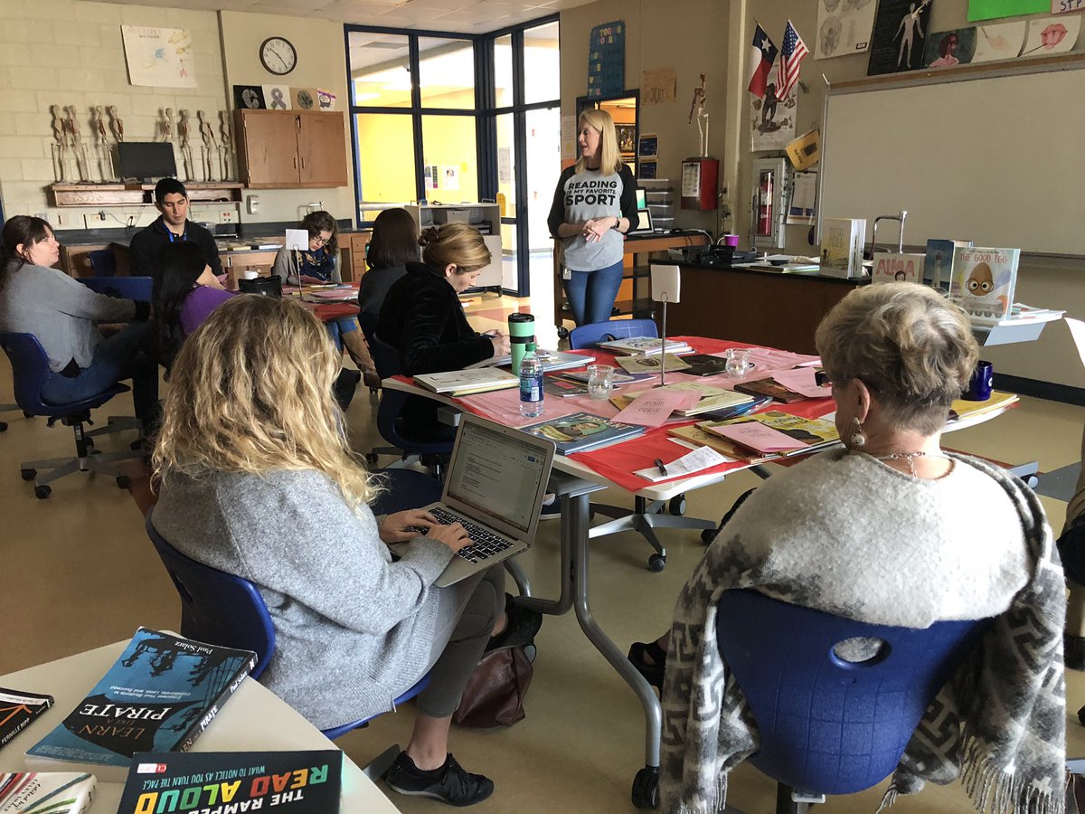 AHISD's tweet photo. We are “Seeking Knowledge and Understanding!” #AHProfile #AHISDMyStory https://t.co/Zwwuq4OiAY