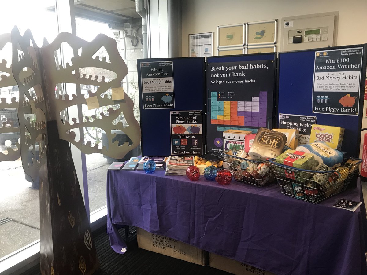 It’s National Student Money Week! @UoP_Money and <a href="/portsmouthsu/">UPSU</a> are in the Library today so come talk to us about your money habits and take part in our Shopping Basket Guess the Price Difference challenge!