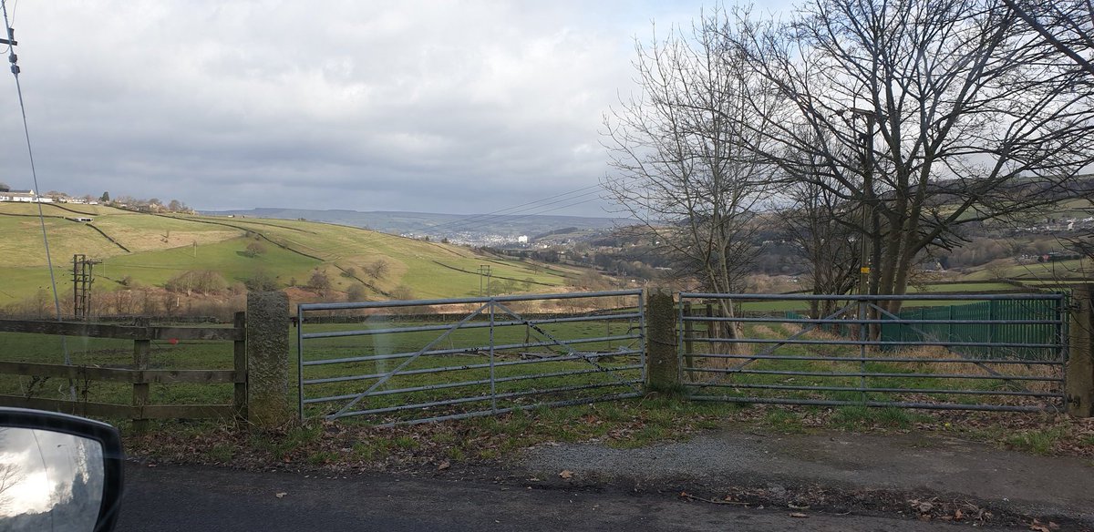 Alpine_Glass's tweet image. Site surveys and an installation job this morning in beautiful surroundings #howarth #Keighley #yorkshire  #countryside #country #hills #views #scenery #skyline #sky #hills #greenary