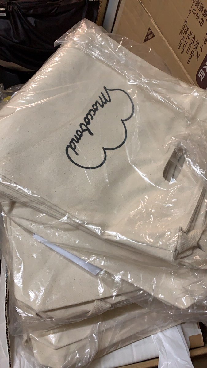 Mocobonchan's tweet photo. 【限定販売！】

Moccobond幻の1st アルバム
「patchwork tile」が枚数限定で発掘されました。
明日販売します！
その他掘り出し物グッズ、廃盤トートなどが再発売！
是非ともゲットしてください！ https://t.co/KIb3PFADel