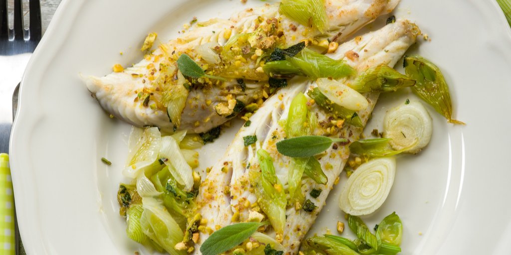 MyNutriPro's tweet photo. A taste of the ocean is just what we need to chase away the Winter blues! Our Cod With Leeks recipe provides a nutritious mid-week meal that’s quick for your clients to prepare after a long day at work! https://t.co/lJhia796EO 
#MyNutriPro #recipe #cod #quickdinner #lowfat #fish https://t.co/CWcXOFjLBU