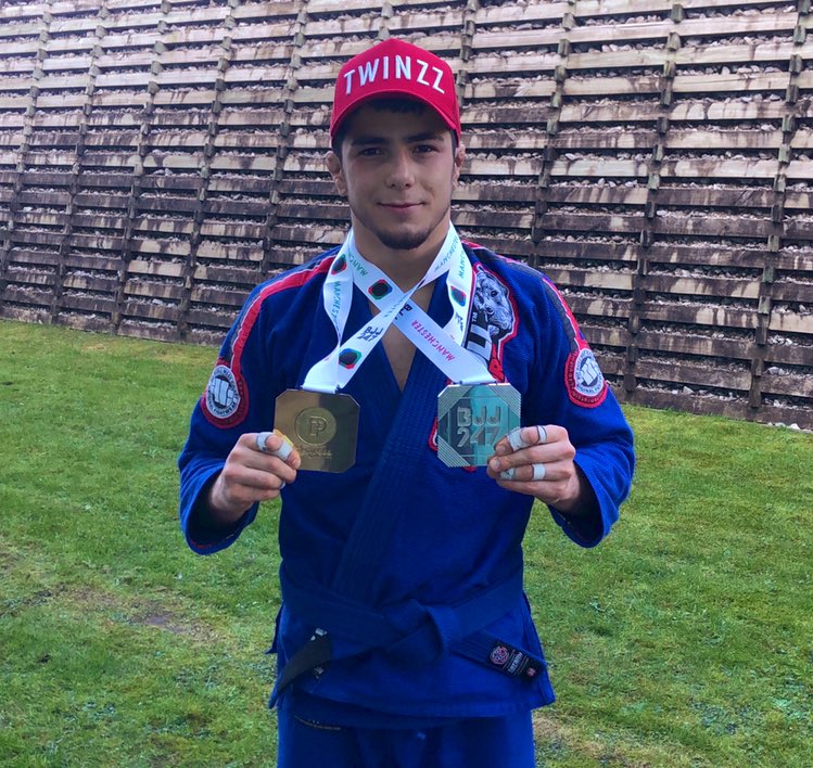 muhammadmokaev's tweet image. 🥇Gold in Blue Belt Gi 70kg
🥈Silver Intermediate 67.5kg  
🥉 Bronze Abu Dhabi British National under 66kg #ueajjf 
#CrazyWeekend #Alhamdulillah