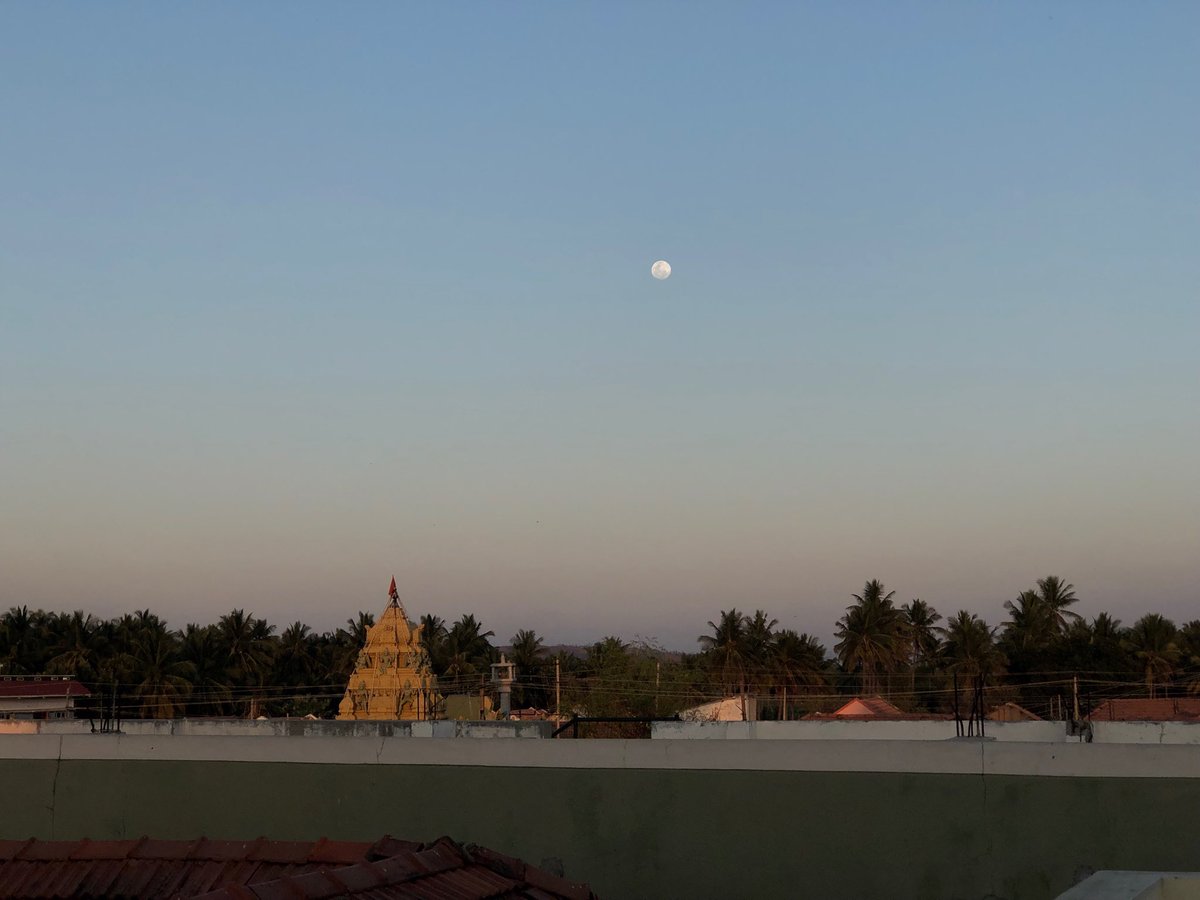 vrundavs's tweet photo. #chikkade #rightnow https://t.co/Al0axwOBTf