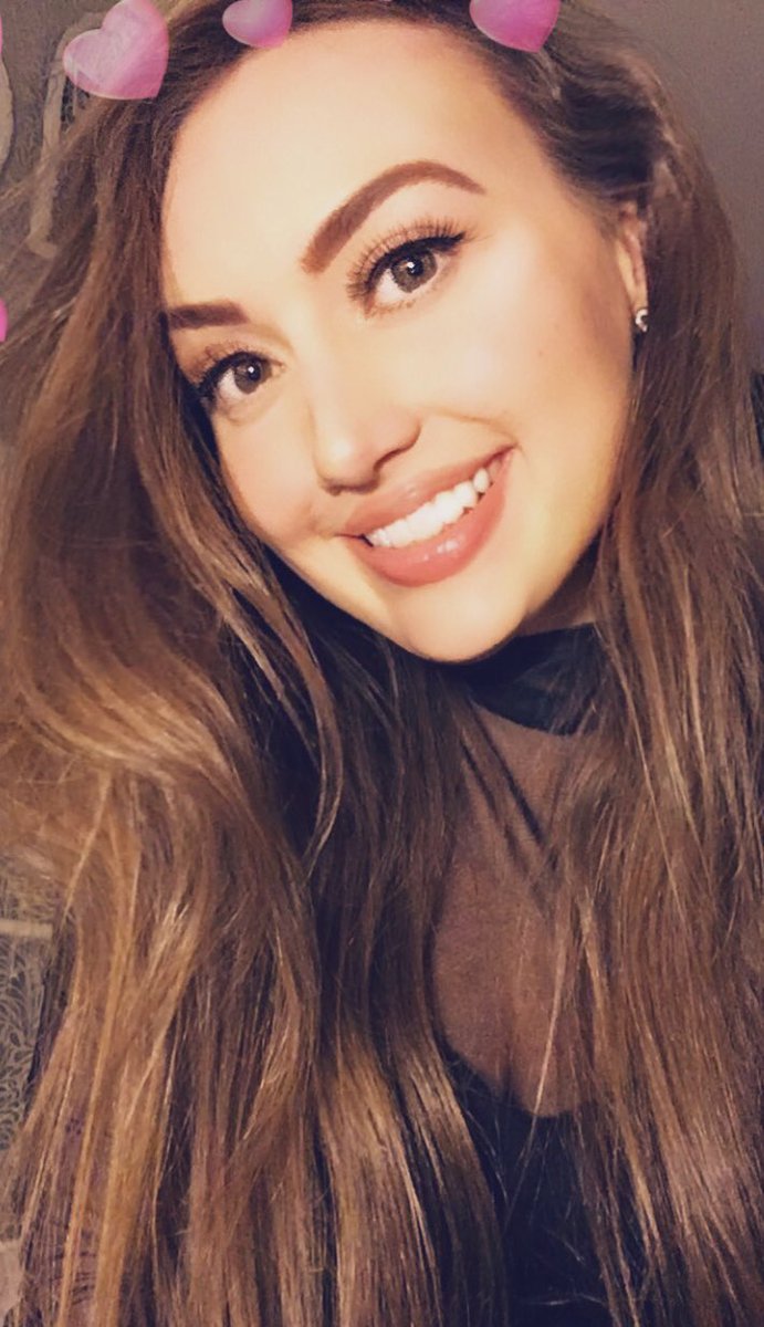 ellie_sunset's tweet image. 💜WE’RE BACK💜

Missed you guys so much and I’m far too excited for this weeks’ video so I’m posting early 🤷‍♀️

#tuesdayselfie #dolantwinstuesday