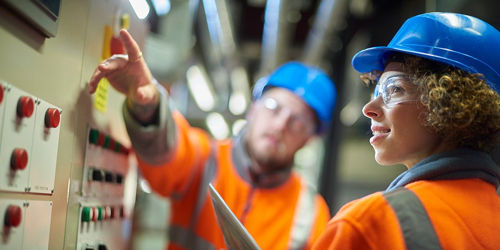 ifs's tweet photo. #IoT ready, solutions for every #service models & supports outcomes-based #SLAs. Why #IFSFSM is the most complete field service solution available today > https://t.co/P0cizigxuq https://t.co/WGYbVDnEoK