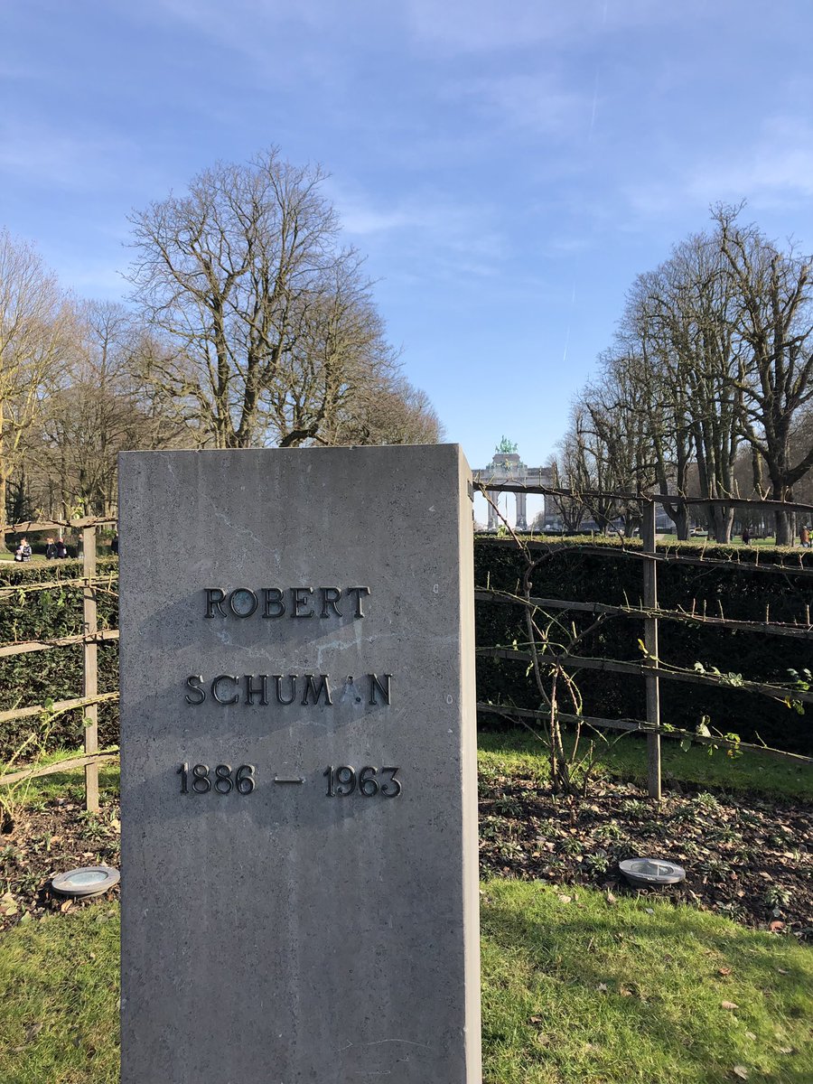 SamJamesMorgan's tweet image. Anyone seen Robert Schuman’s head?