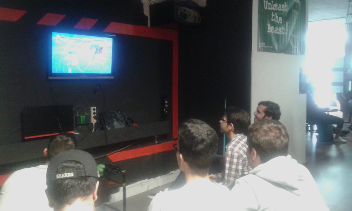 _wolveswarriors's tweet photo. Ayer nuestros chicos de #Fighting estuvieron en @CounterGamingC
¡Jugar es solo el principio!
🐺💜
#GoWolves #walkingtogether #FightWolves https://t.co/gbiU4BjyLJ