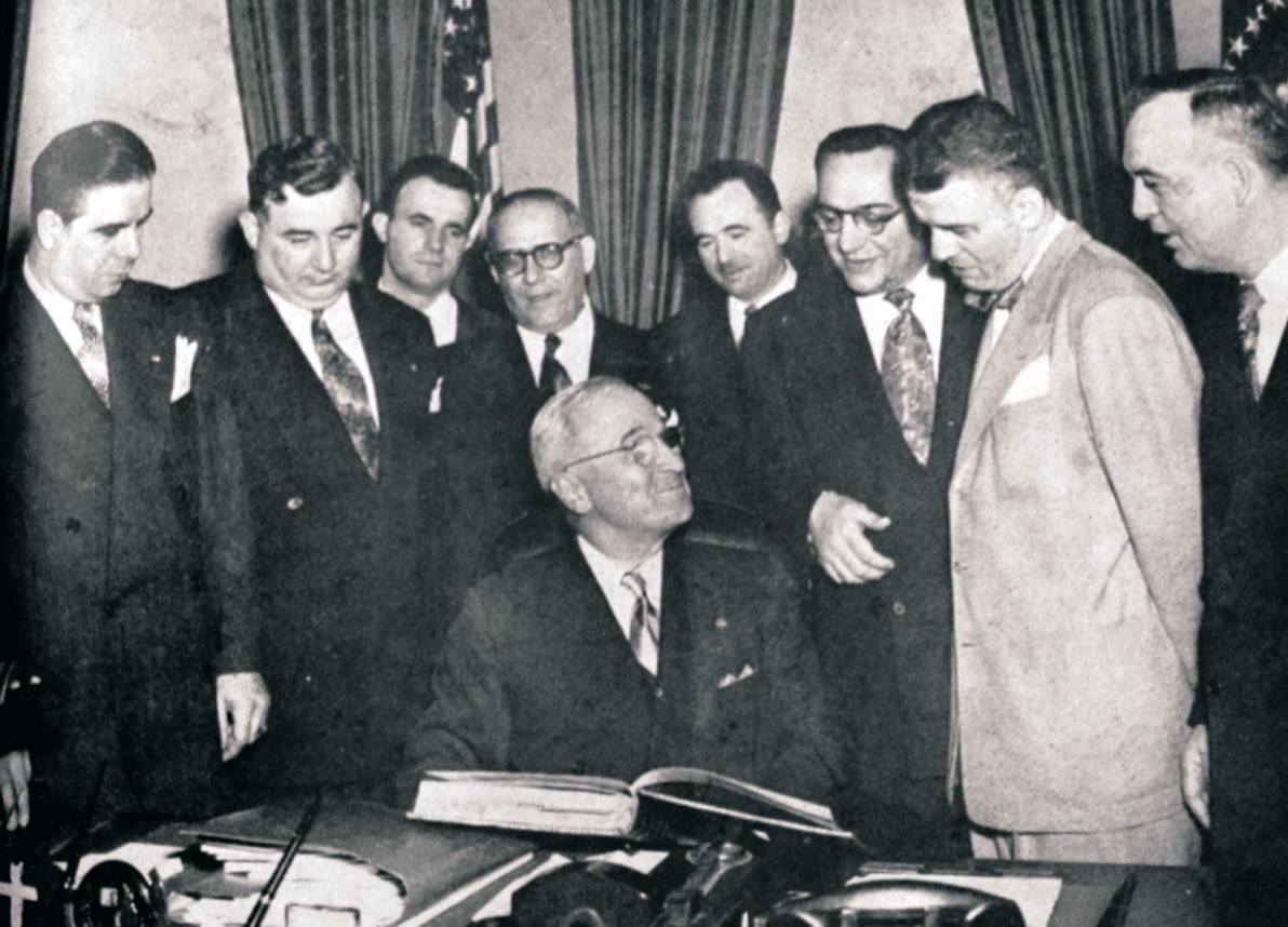 OrderOfAHEPA's tweet image. Happy Presidents&apos; Day! #DYK there were three U.S. presidents who held membership in the Order of AHEPA? They were: Presidents Franklin D. Roosevelt, Harry S. Truman, and Gerald R. Ford. #serviceorganization #FabricOfAmerica #fraternity #PresidentsDay